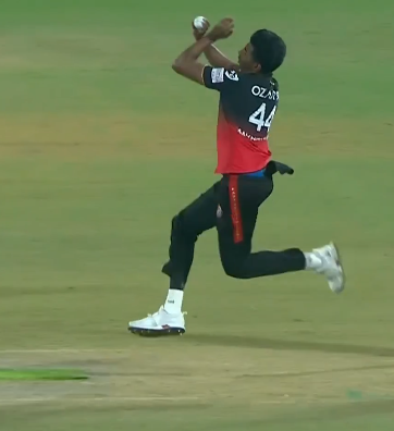 Shin Lead in forward jump